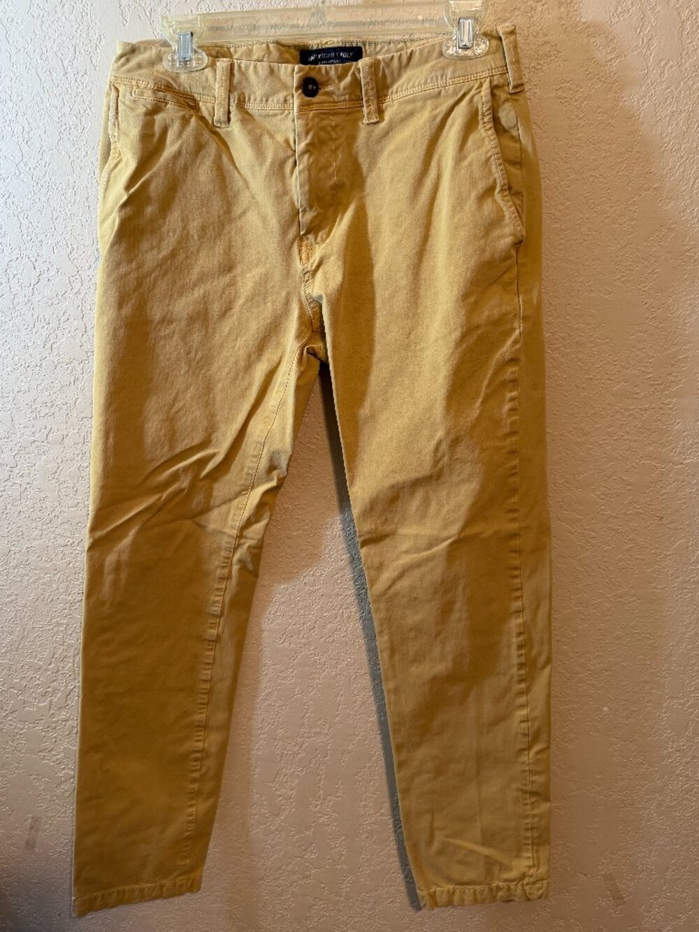 NWOT American Eagle Outfitters Men's Khaki's